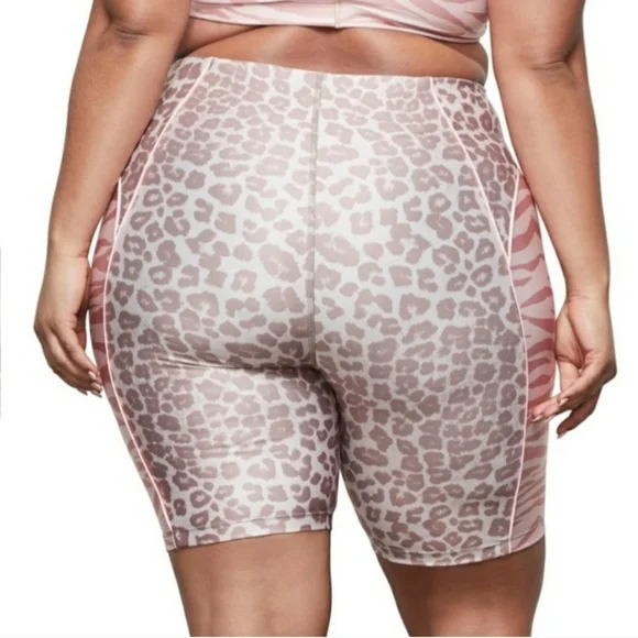 Good American Feel-Good Leopard Print Bike Shorts High Rise Stretch - Picture 2 of 5